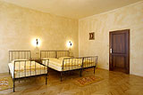 Interiér pokoje | Hotel Arcadie Český Krumlov | Ubytování | Restaurace | Pizzeria | Solná jeskyně Interiér pokoje | Hotel Arcadie Český Krumlov | Ubytování | Restaurace | Pizzeria | Solná jeskyně